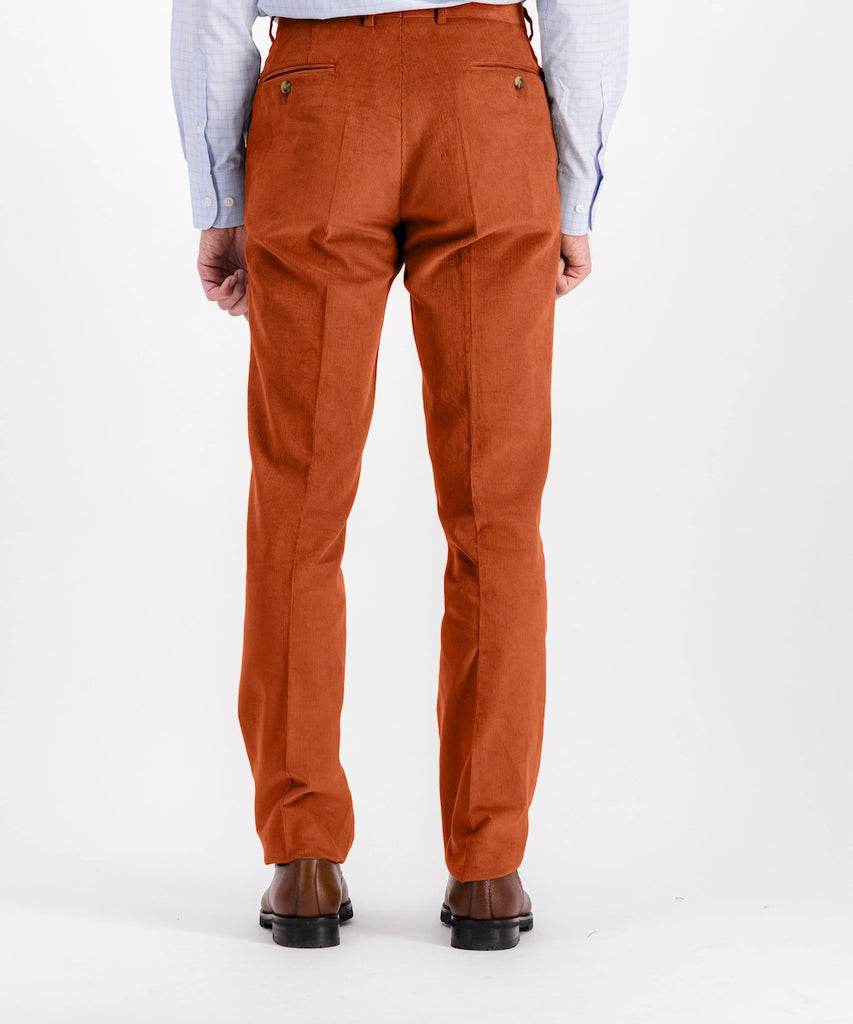 Pantalon en velours à fines côtes