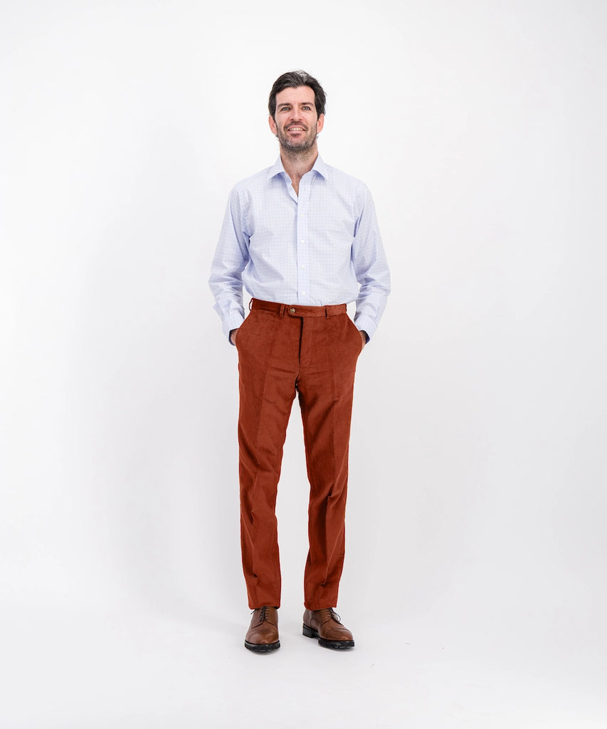 Pantalon en velours à fines côtes