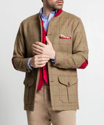 veste Mountbatten en tweed beige à carreau rose
